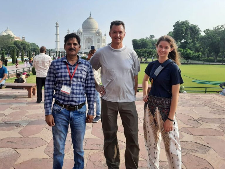 sunrise-taj-mahal-tour